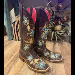 Macie Bean Boots - Size 7